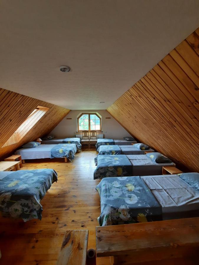 Hotel Jaun-Ievinas Rauna Exteriér fotografie