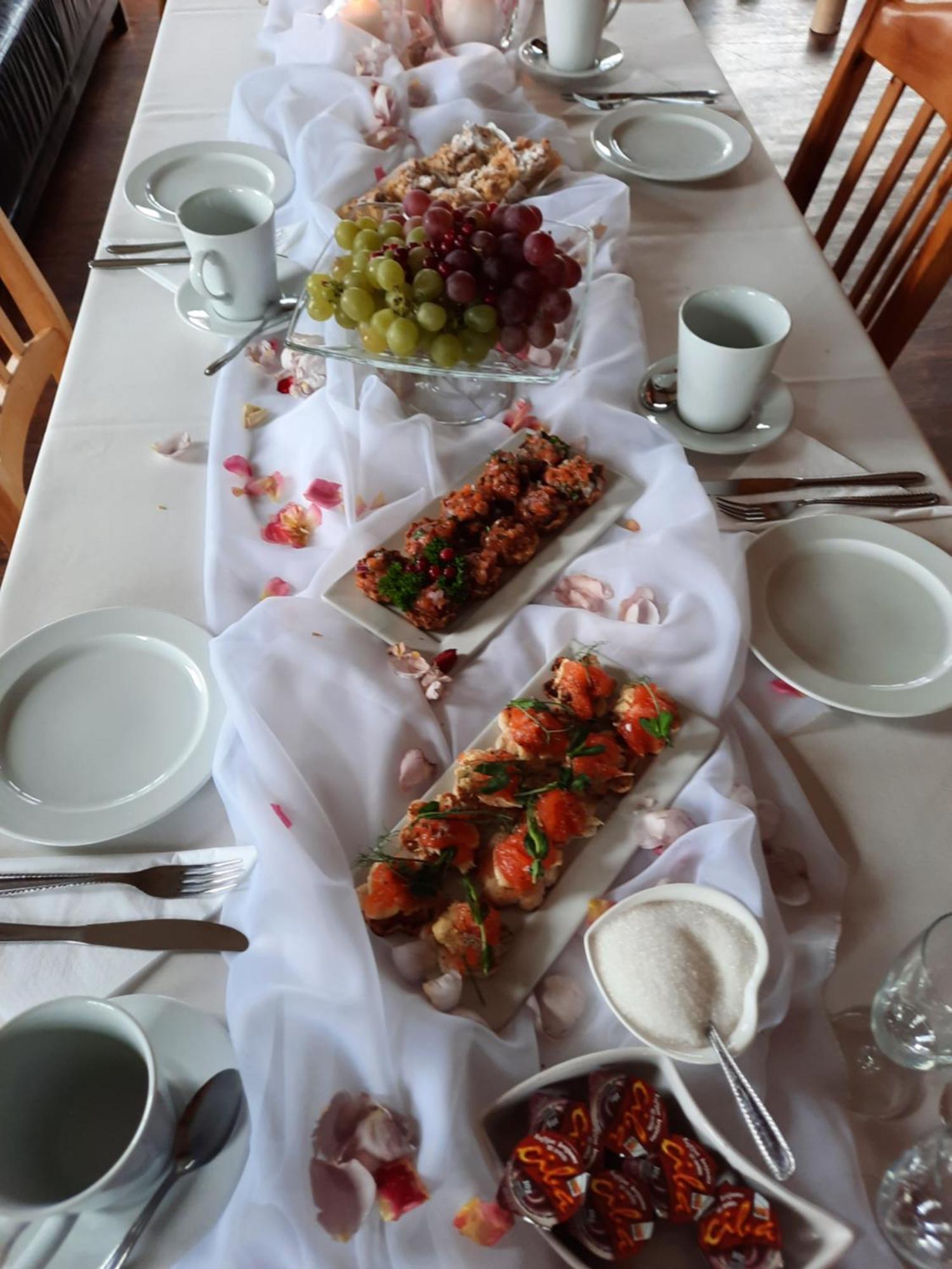 Hotel Jaun-Ievinas Rauna Exteriér fotografie