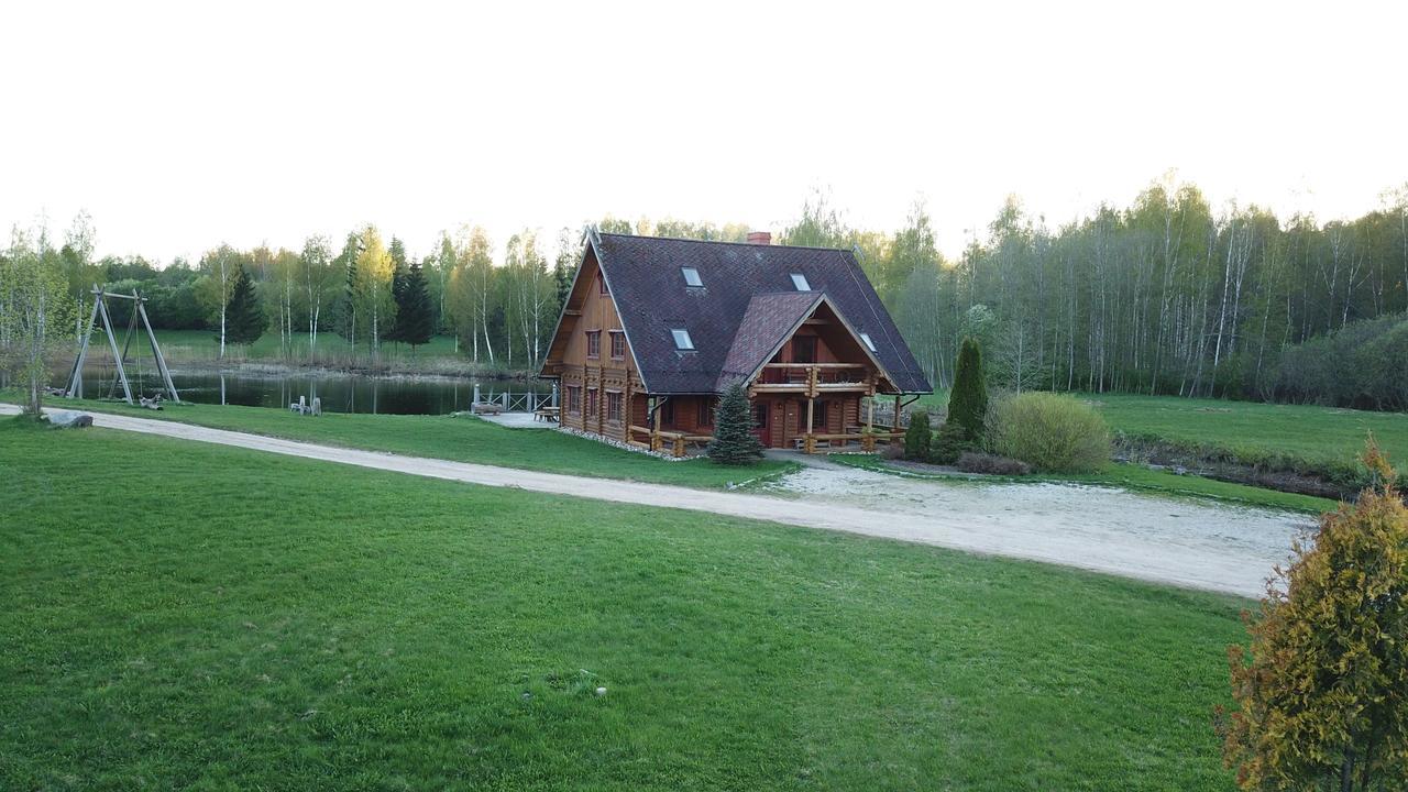 Hotel Jaun-Ievinas Rauna Exteriér fotografie